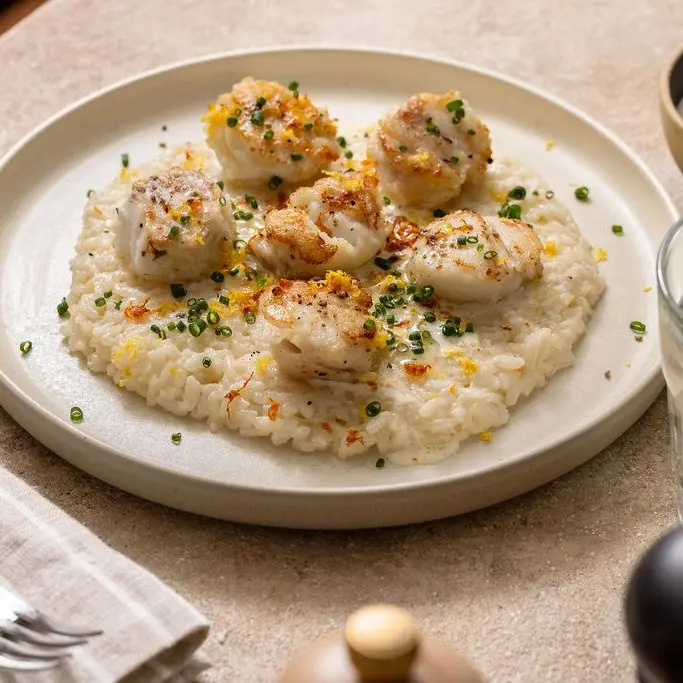 Risotto aux agrumes, carpaccio de cabillaud snacké, sauce vanille